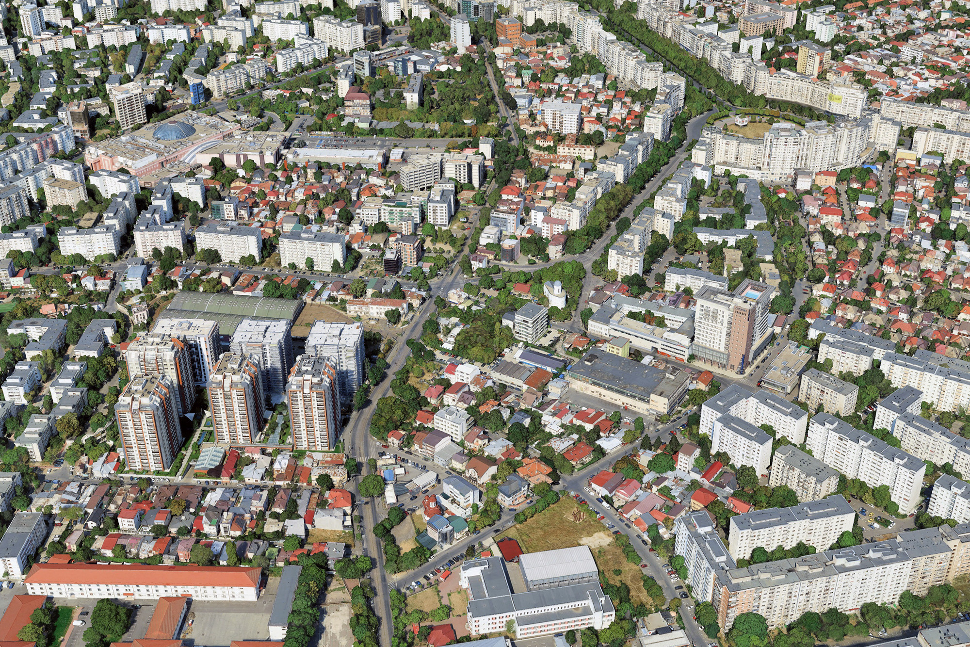 Commercial Property Acquisition in Central Bucharest for Restaurant Conversion